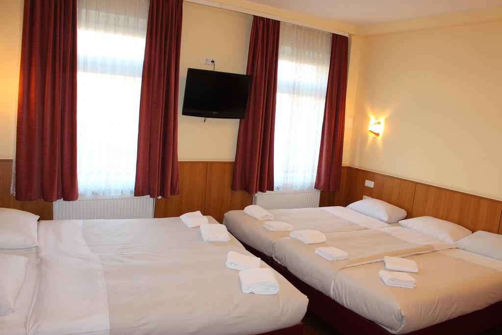 Altan Hotel Хамбург Екстериор снимка