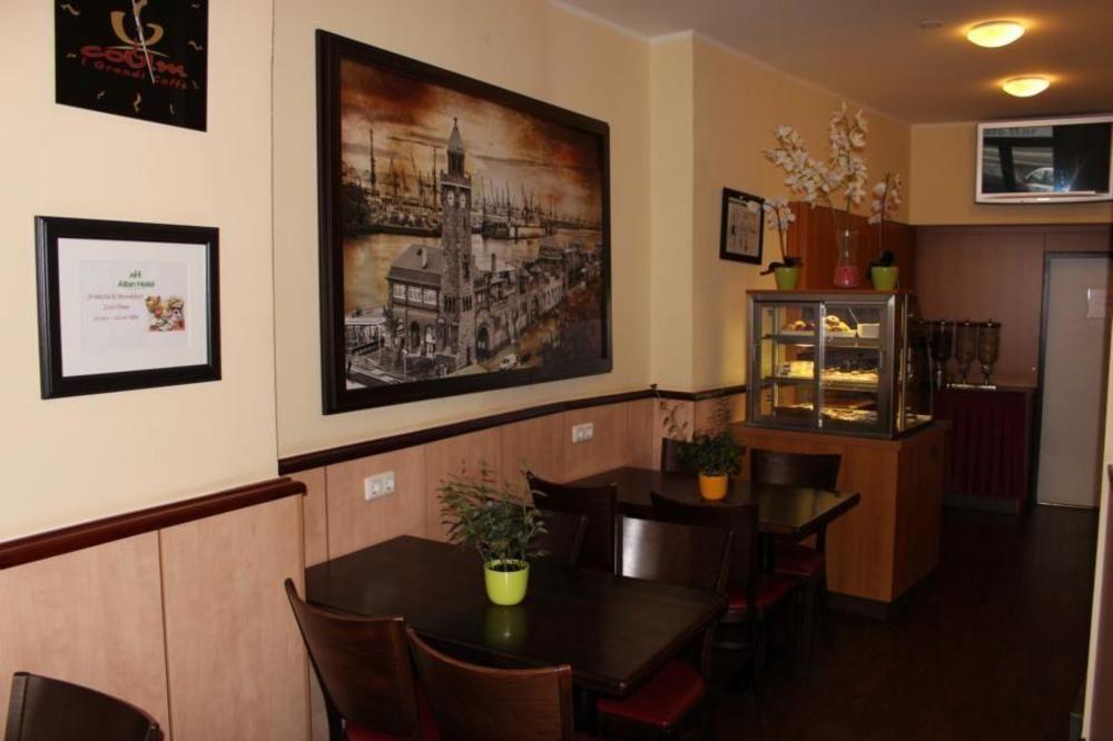 Altan Hotel Хамбург Екстериор снимка
